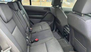 2017 Ford Everest Ambiente Easy Finance Great value 7.jpg